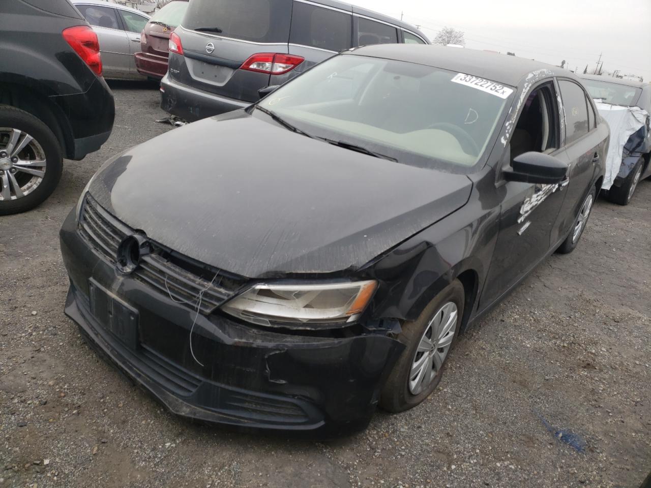 Photo 2 from auction – 2014 VOLKSWAGEN JETTA BASE with VIN 3VW2K7AJ7EM334403