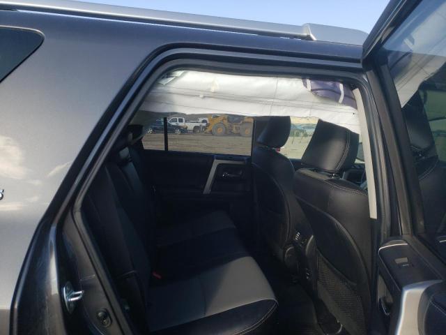 Photo 6 from auction – 2018 TOYOTA 4RUNNER SR with VIN JTEBU5JRXJ5535506