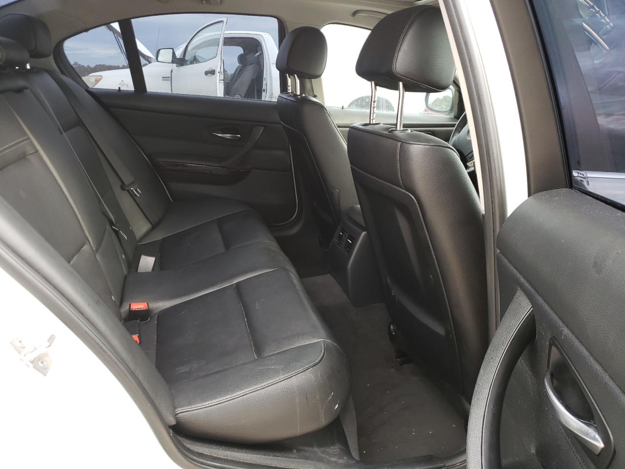 Photo 6 from auction – 2011 BMW 335 XI with VIN WBAPL5C55BA921750