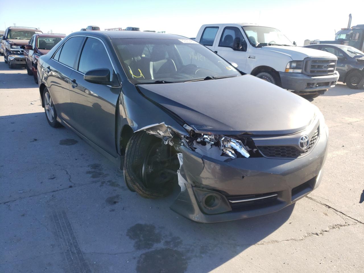Photo 1 from auction – 2014 TOYOTA CAMRY L with VIN 4T1BF1FK8EU333290