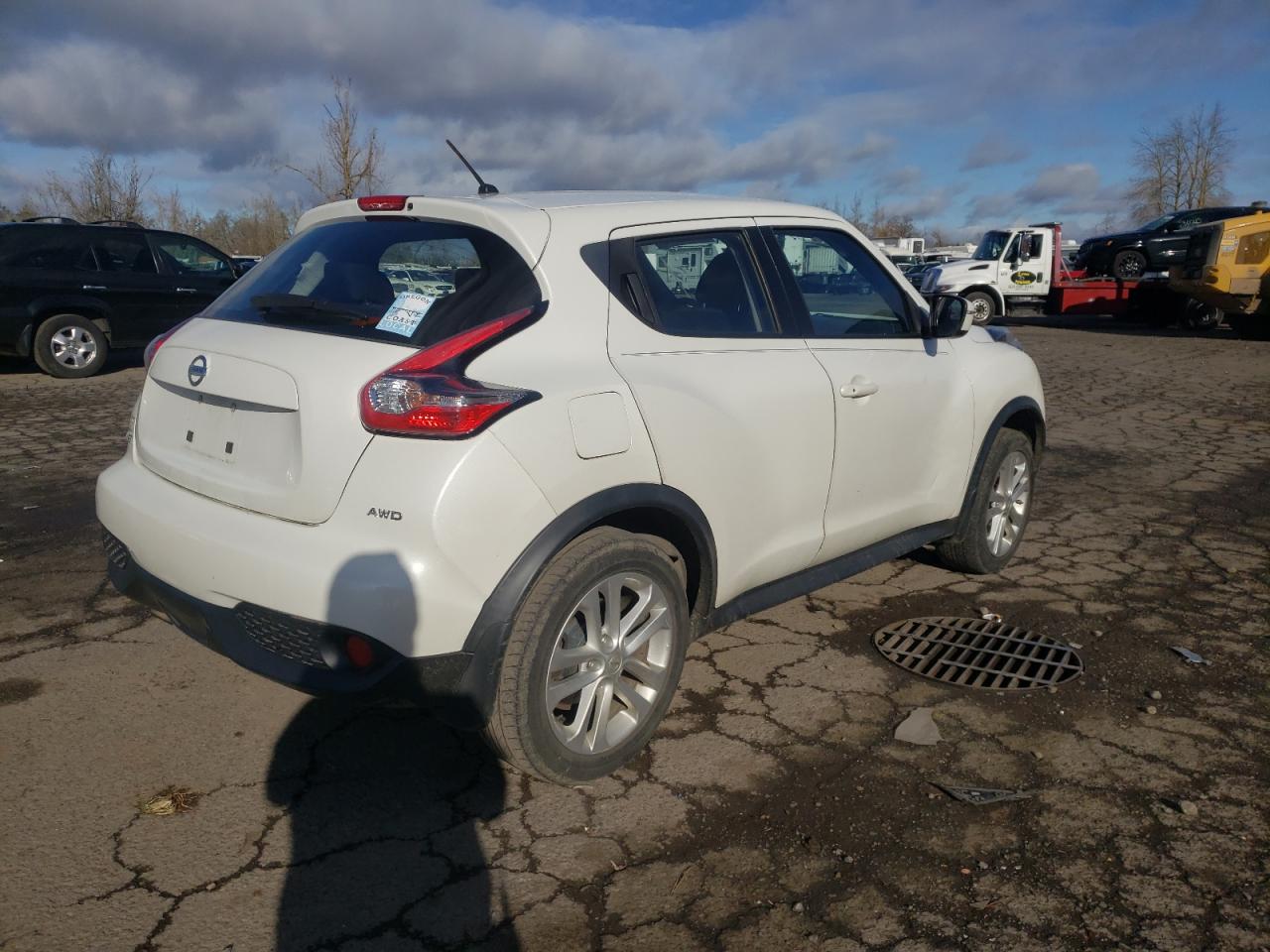 Photo 4 from auction – 2015 NISSAN JUKE S with VIN JN8AF5MVXFT561615