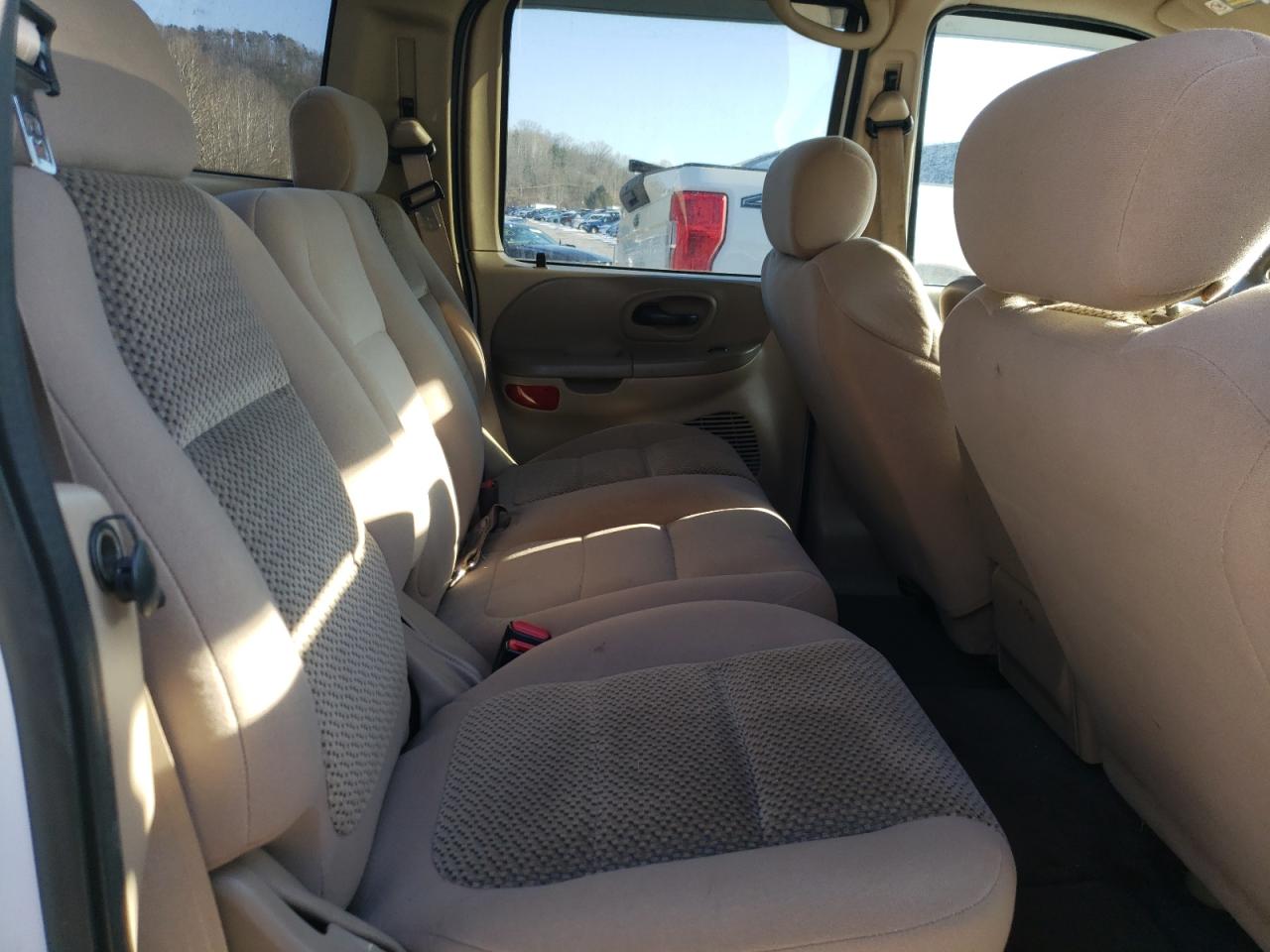 Photo 6 from auction – 2003 FORD F150 SUPER with VIN 1FTRW08L23KD86577