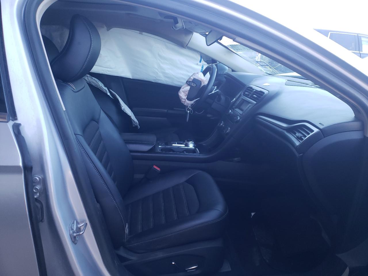 Photo 5 from auction – 2018 FORD FUSION SE with VIN 3FA6P0LU5JR197081
