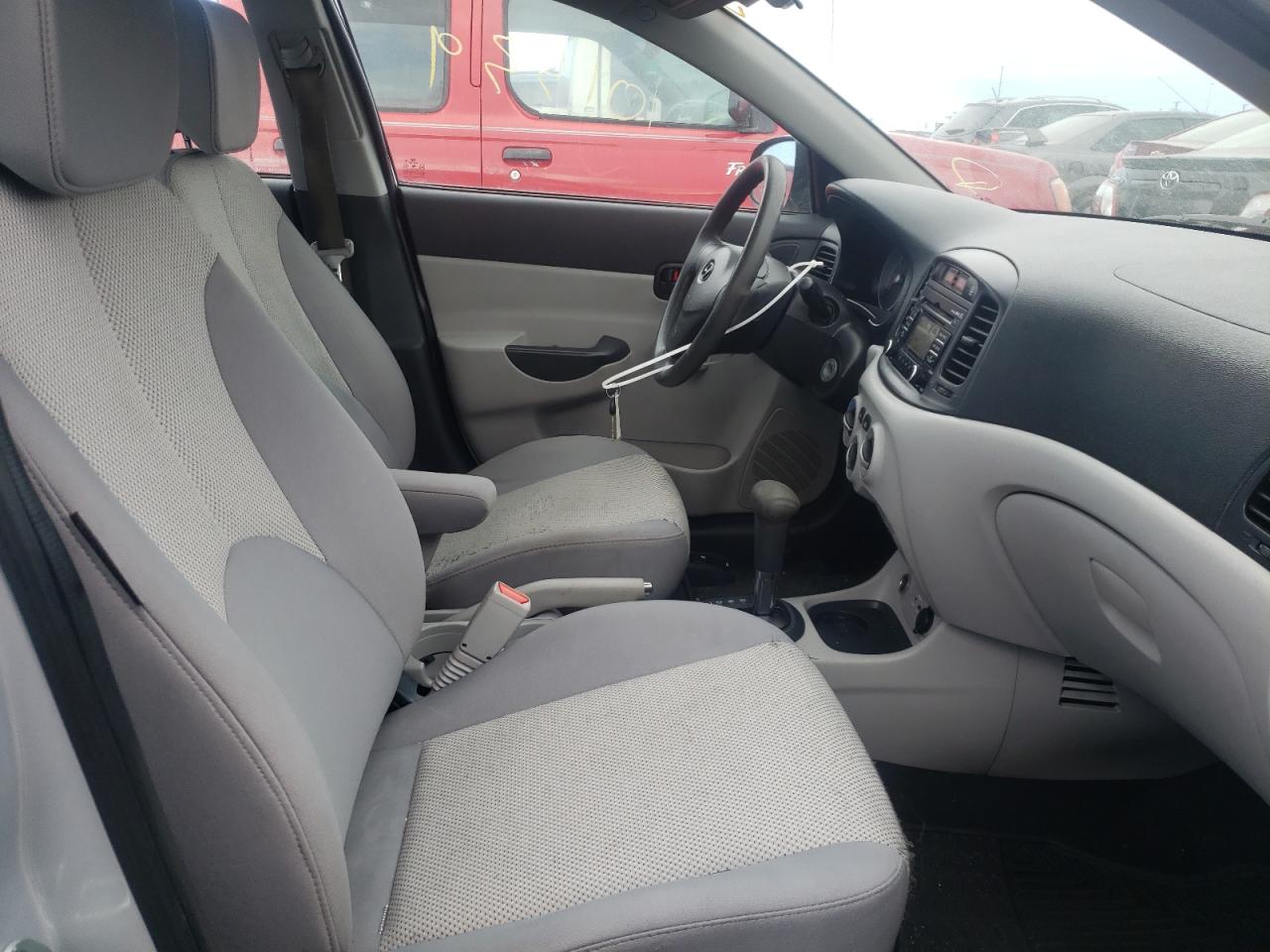 Photo 5 from auction – 2011 HYUNDAI ACCENT GLS with VIN KMHCN4AC8BU598165