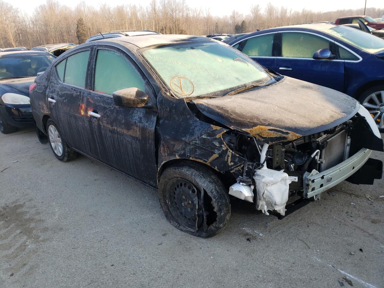 NISSAN VERSA S 2019 with VIN 3N1CN7APXKL852061 - Photo from auction
