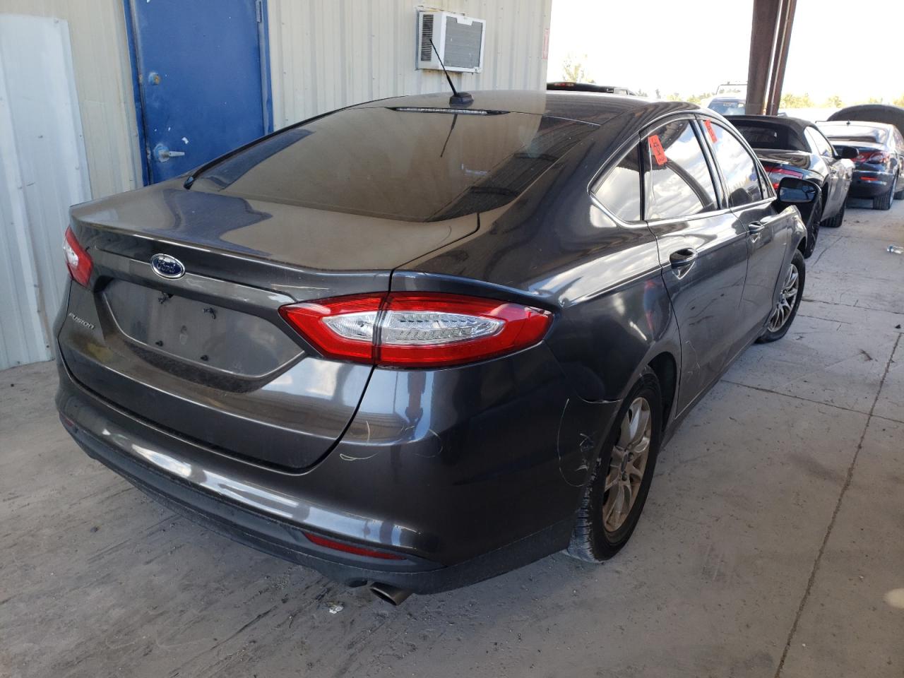 Photo 4 from auction – 2015 FORD FUSION S with VIN 3FA6P0G76FR172704