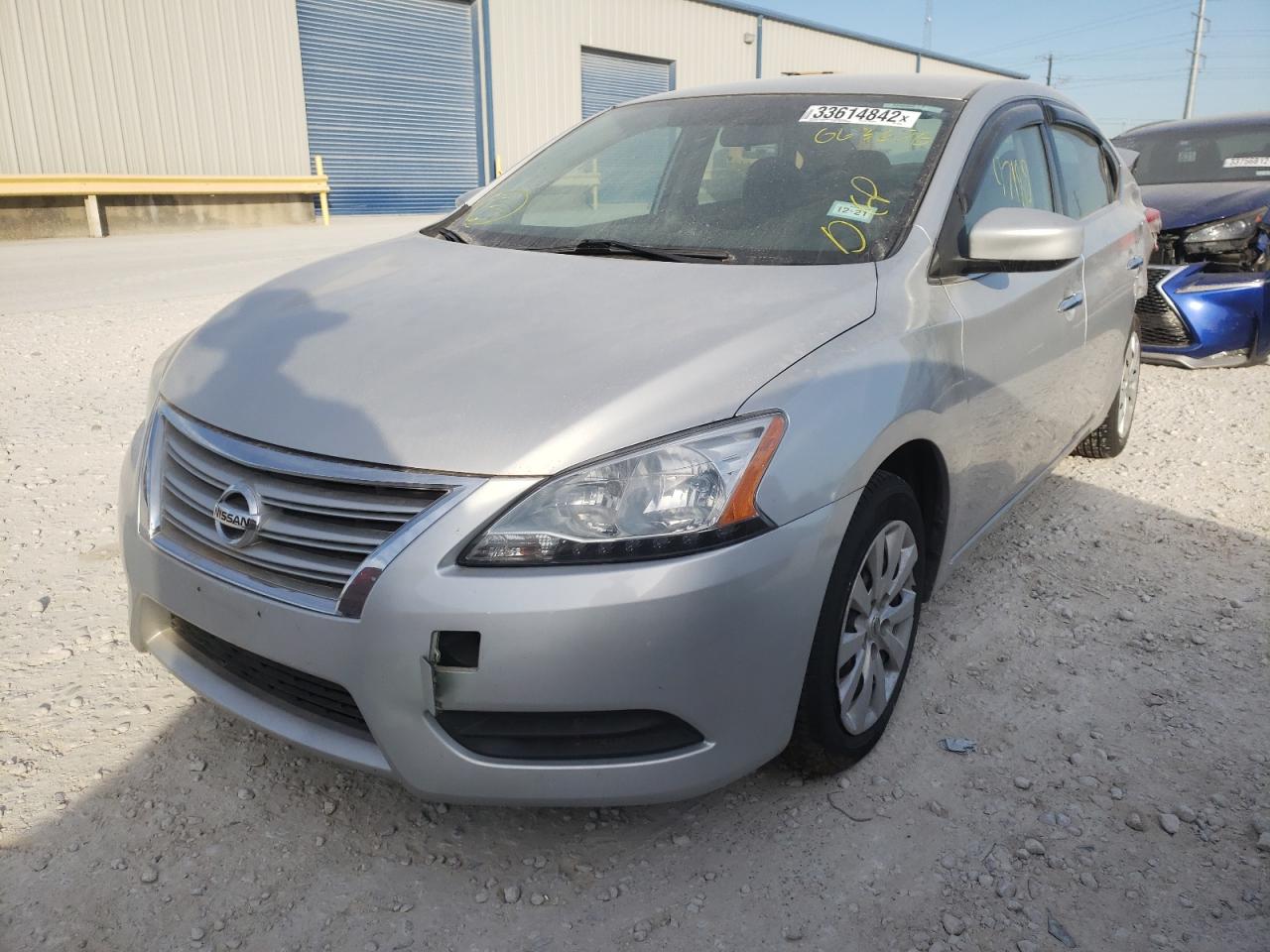 Photo 2 from auction – 2015 NISSAN SENTRA S with VIN 3N1AB7AP3FL663676