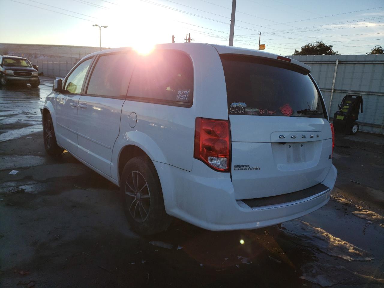 Photo 3 from auction – 2017 DODGE GRAND CARA with VIN 2C4RDGEG3HR767059