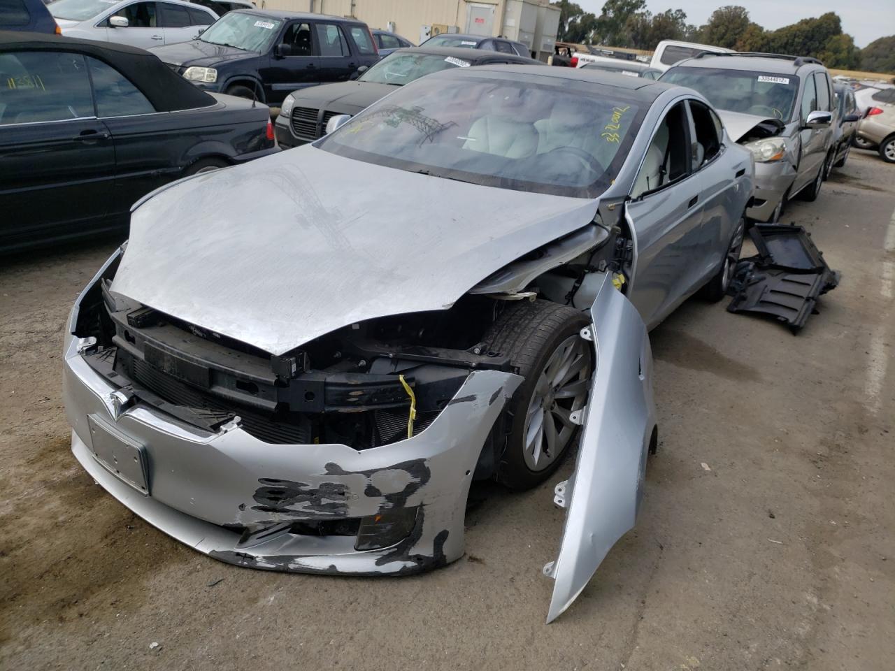 Photo 2 from auction – 2017 TESLA MODEL S with VIN 5YJSA1E11HF186383