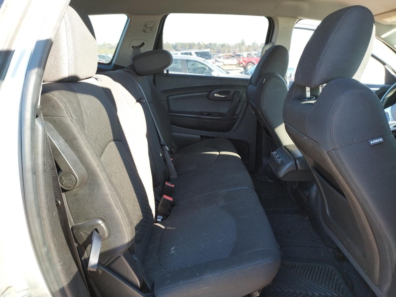 Photo 6 from auction – 2011 CHEVROLET TRAVERSE L with VIN 1GNKRGED0BJ108299
