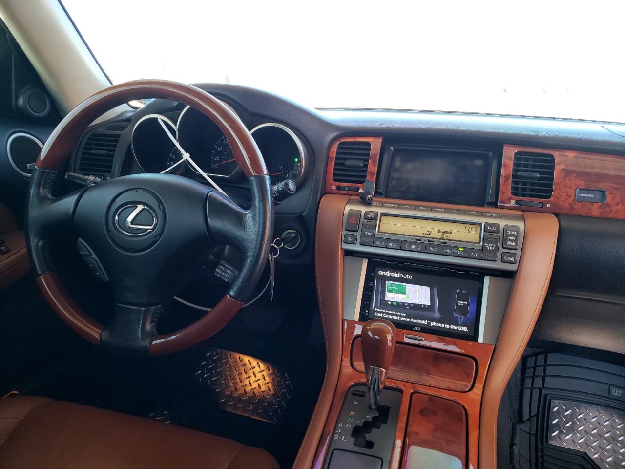 Photo 9 from auction – 2004 LEXUS SC 430 with VIN JTHFN48Y140054375