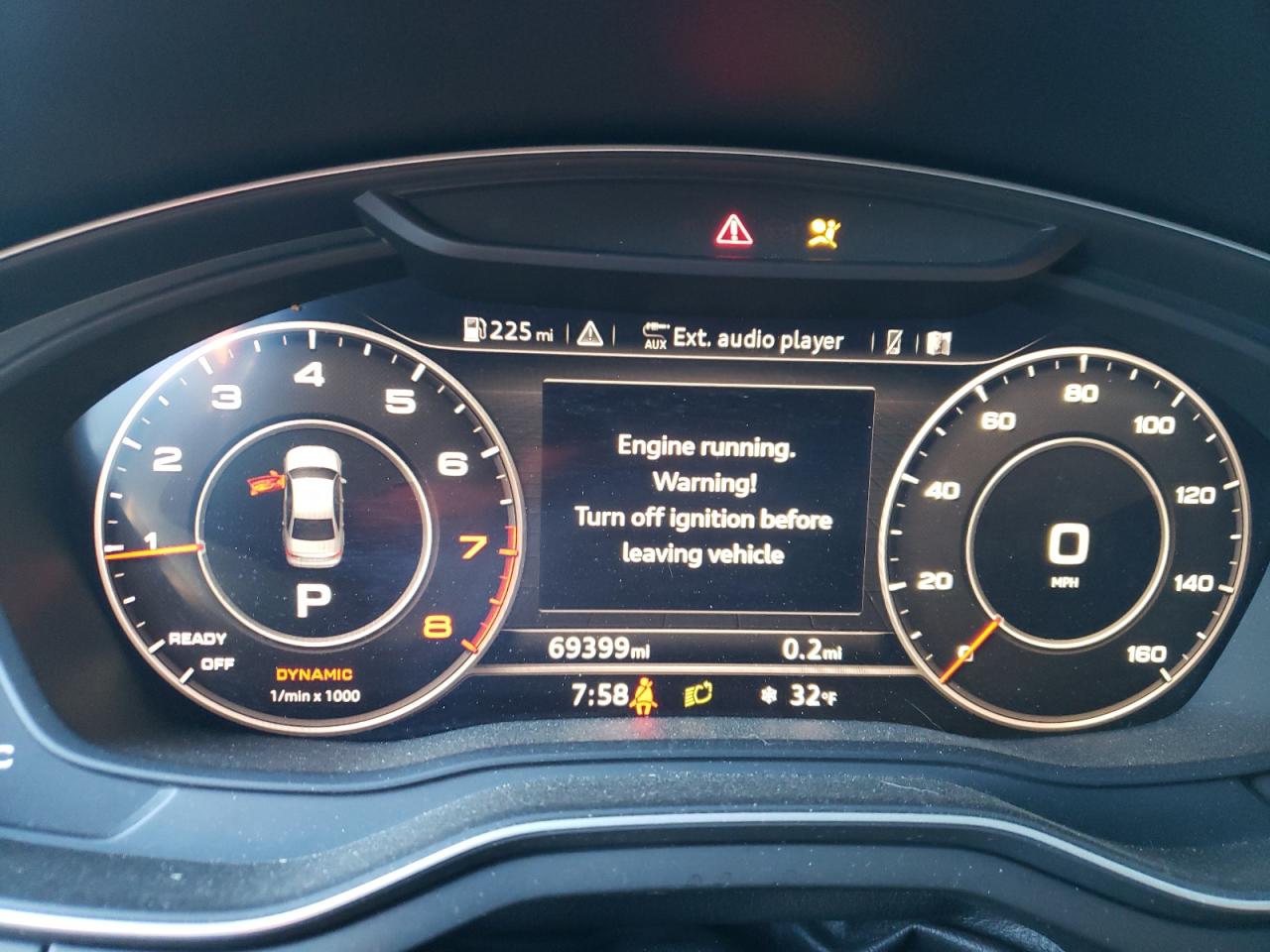 Photo 8 from auction – 2017 AUDI A4 PREMIUM with VIN WAUENAF47HN021706