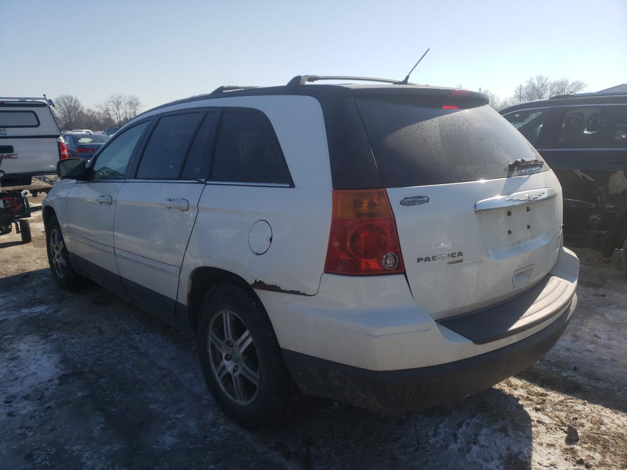 Photo 3 from auction – 2008 CHRYSLER PACIFICA T with VIN 2A8GF68XX8R100621