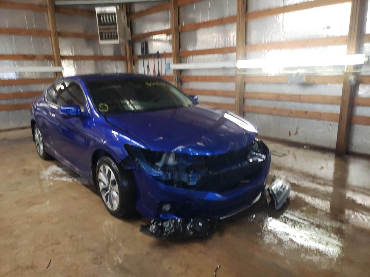 HONDA ACCORD EXL 2015 with VIN 1HGCT1B89FA002461 - Photo from auction