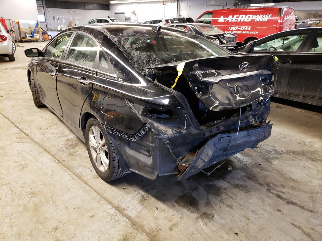 Photo 3 from auction – 2011 HYUNDAI SONATA SE with VIN 5NPEC4AC0BH008957