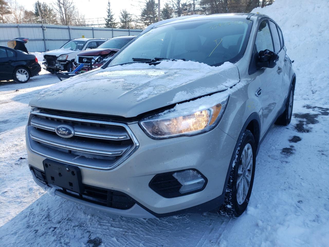Photo 2 from auction – 2017 FORD ESCAPE SE with VIN 1FMCU0GD8HUE98412