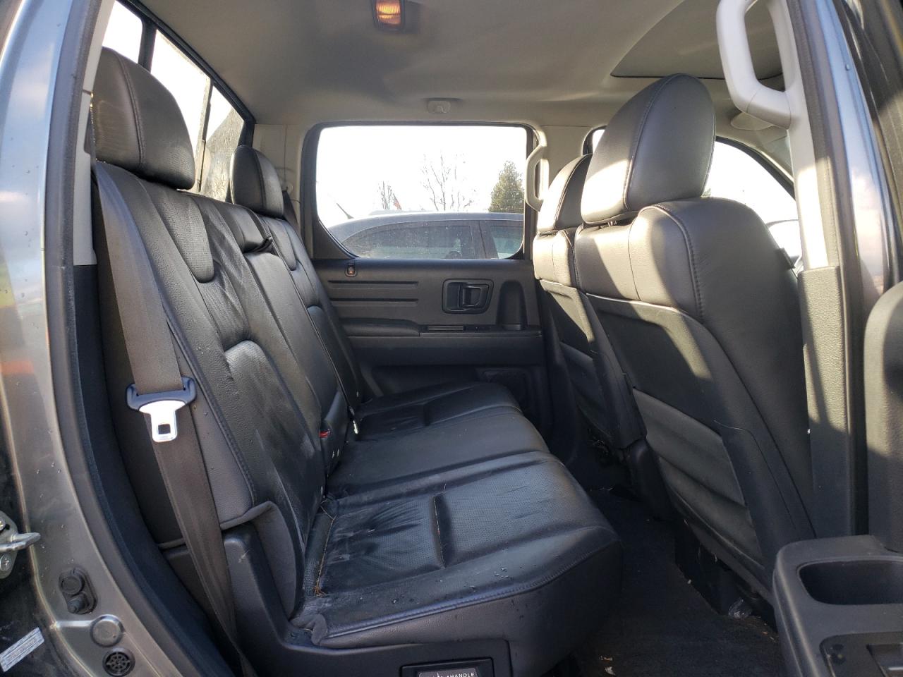 Photo 6 from auction – 2010 HONDA RIDGELINE with VIN 5FPYK1F50AB002735