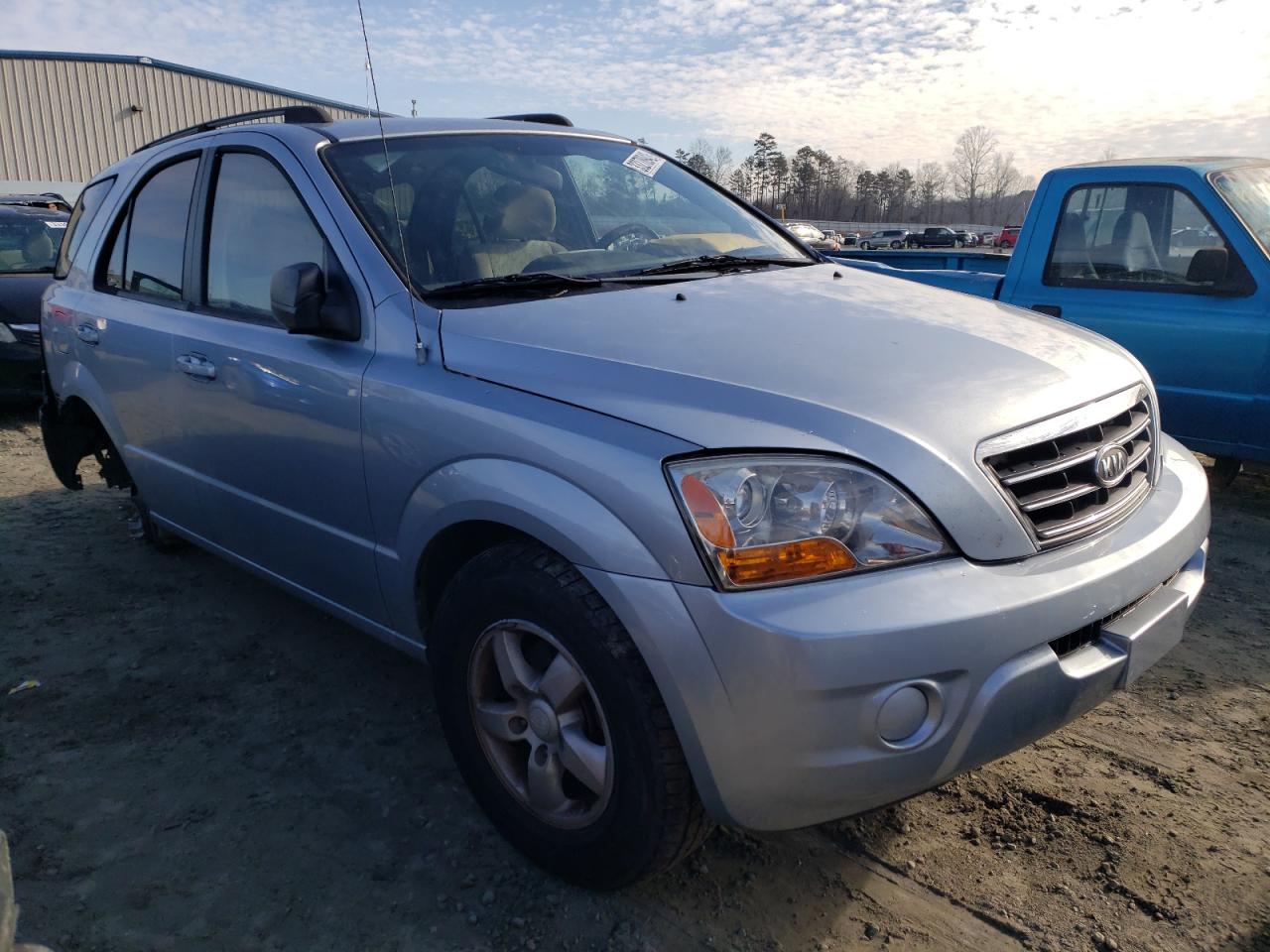 KIA SORENTO EX 2008 with VIN KNDJD735385802355 - Photo from auction