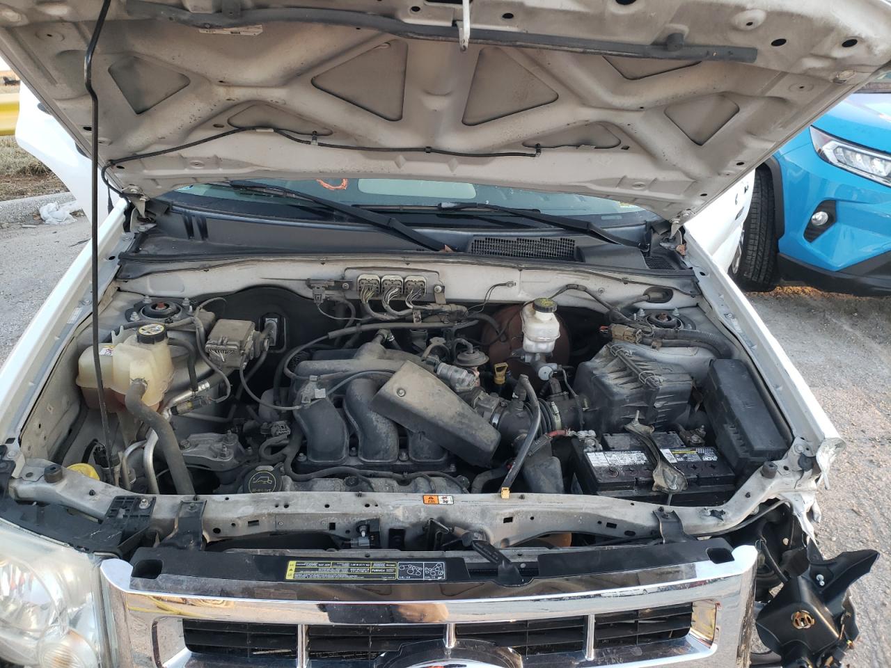 Photo 7 from auction – 2008 FORD ESCAPE XLT with VIN 1FMCU03198KC80891