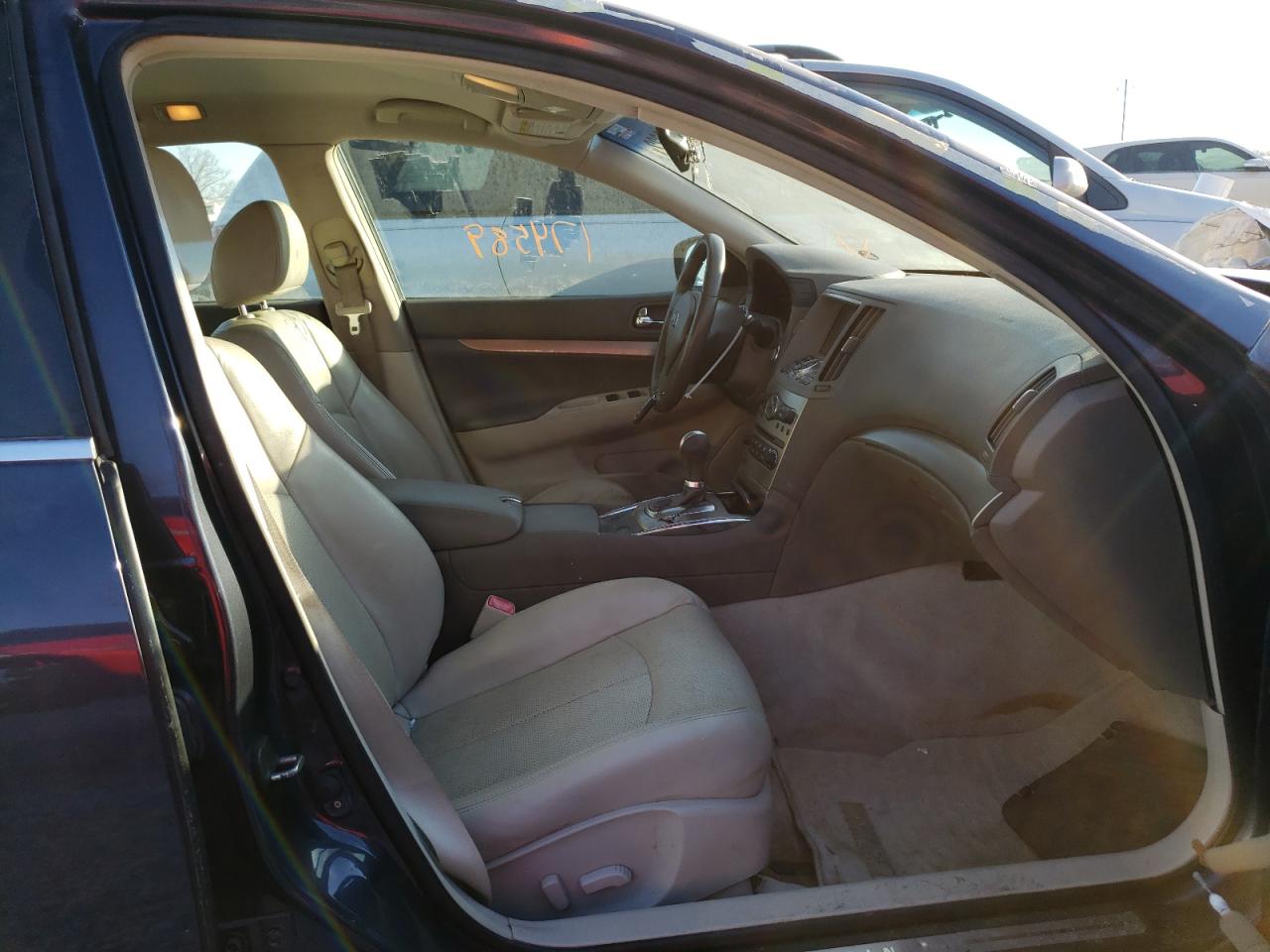 Photo 5 from auction – 2011 INFINITI G25 BASE with VIN JN1DV6APXBM601335