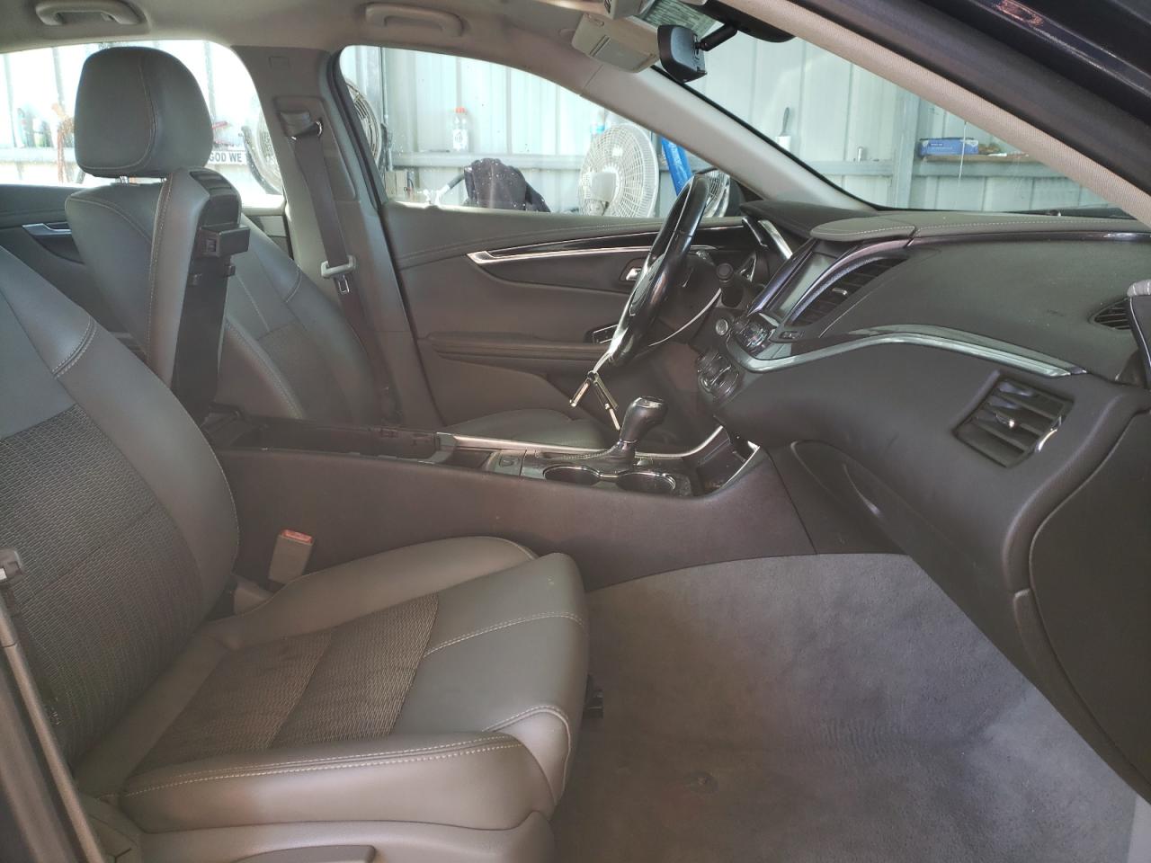 Photo 5 from auction – 2017 CHEVROLET IMPALA LT with VIN 1G1105S30HU159722