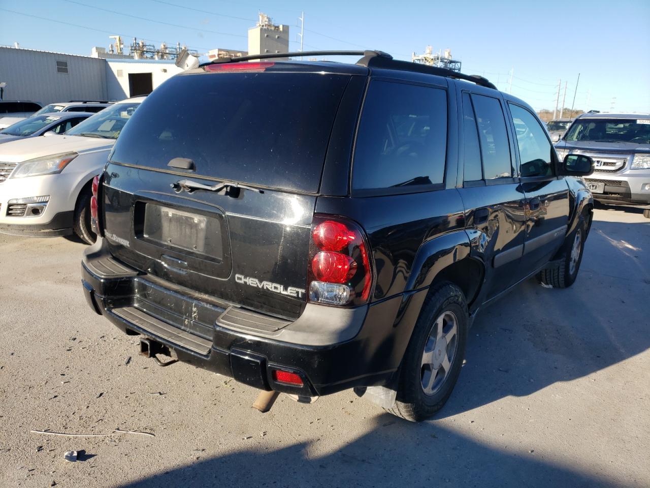 Photo 4 from auction – 2004 CHEVROLET TRAILBLAZE with VIN 1GNDT13S042236645
