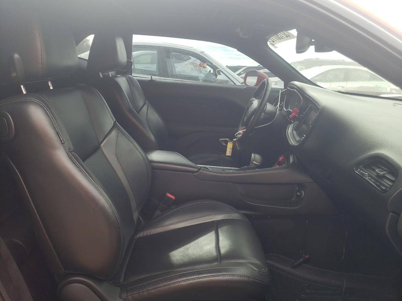 Photo 5 from auction – 2016 DODGE CHALLENGER with VIN 2C3CDZBT9GH289242