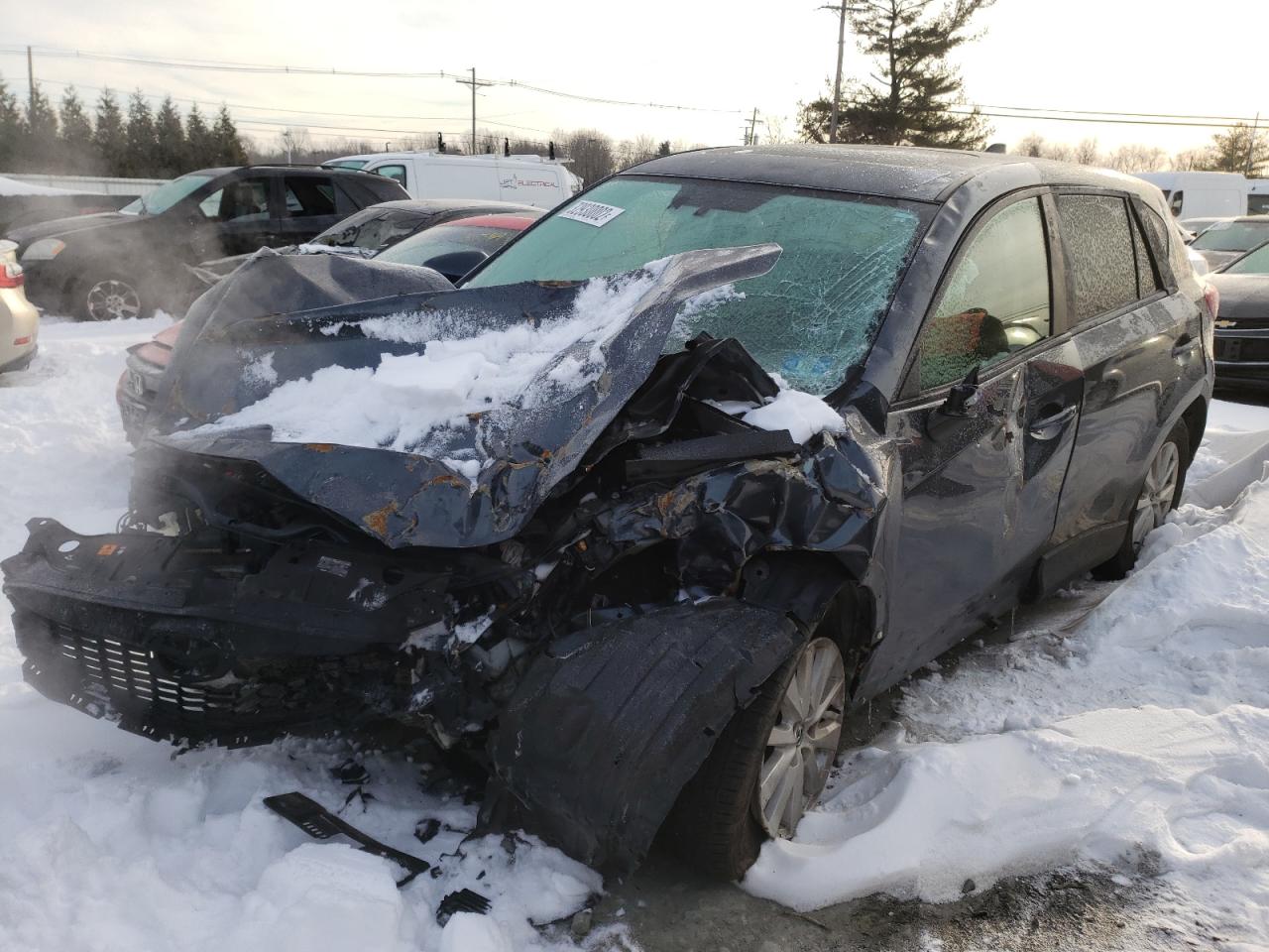 Photo 2 from auction – 2013 MAZDA CX-5 TOURI with VIN JM3KE4CE0D0141740