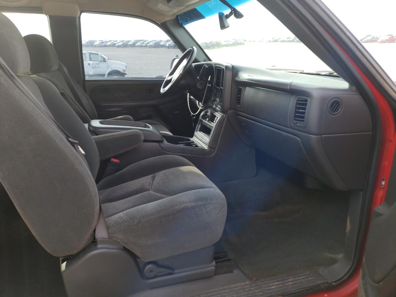 Photo 5 from auction – 2003 CHEVROLET SILVERADO with VIN 1GCEC19T13Z275263