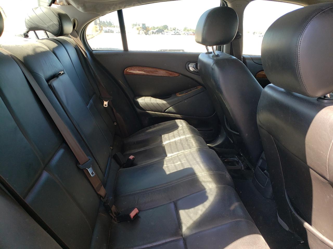 Photo 6 from auction – 2005 JAGUAR S-TYPE with VIN SAJWA01T95FN20011