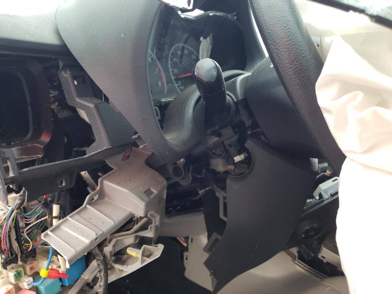 Photo 8 from auction – 2012 TOYOTA COROLLA with VIN 2T1BU4EE7CC784986