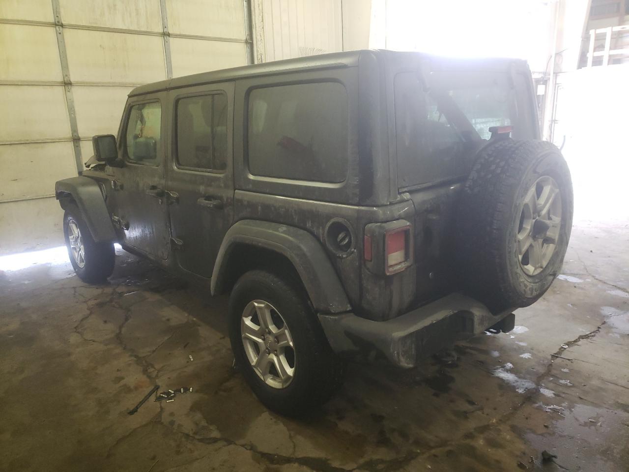 Photo 3 from auction – 2018 JEEP WRANGLER U with VIN 1C4HJXDN7JW140429