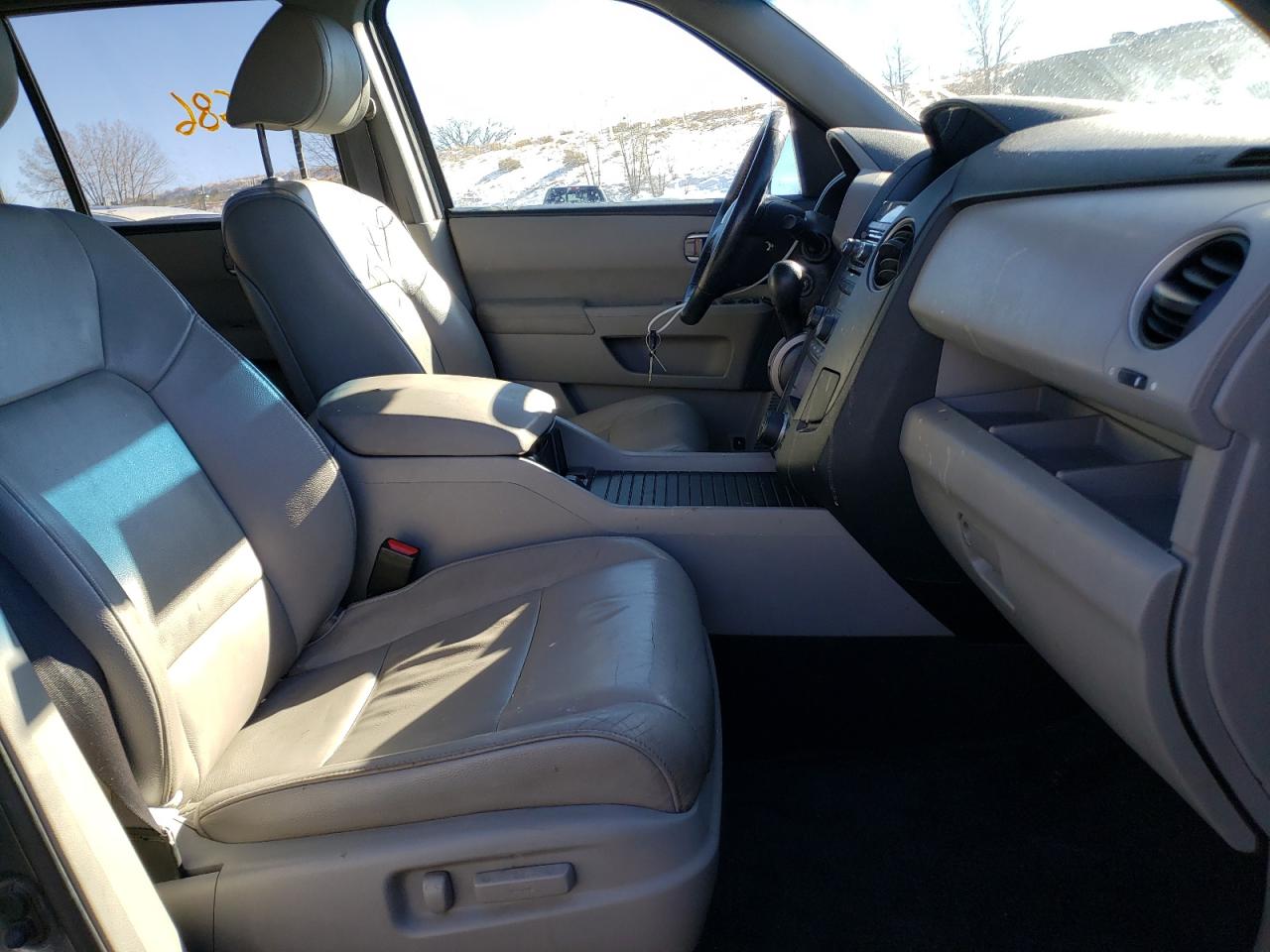 Photo 5 from auction – 2012 HONDA PILOT EXL with VIN 5FNYF4H63CB006558