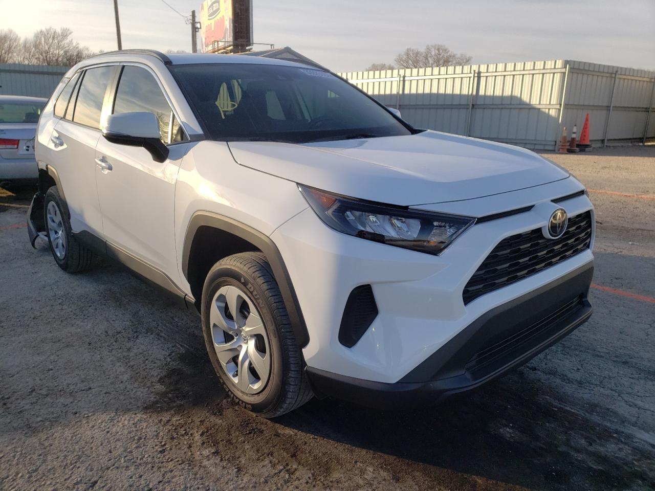 Photo 1 from auction – 2021 TOYOTA RAV4 LE with VIN 2T3G1RFV1MC228630