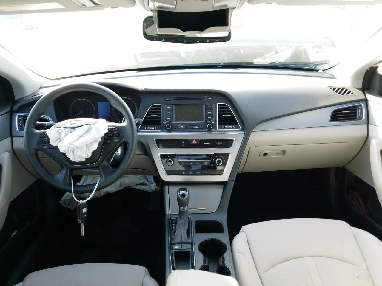 Photo 9 from auction – 2015 HYUNDAI SONATA SE with VIN 5NPE24AF2FH167045