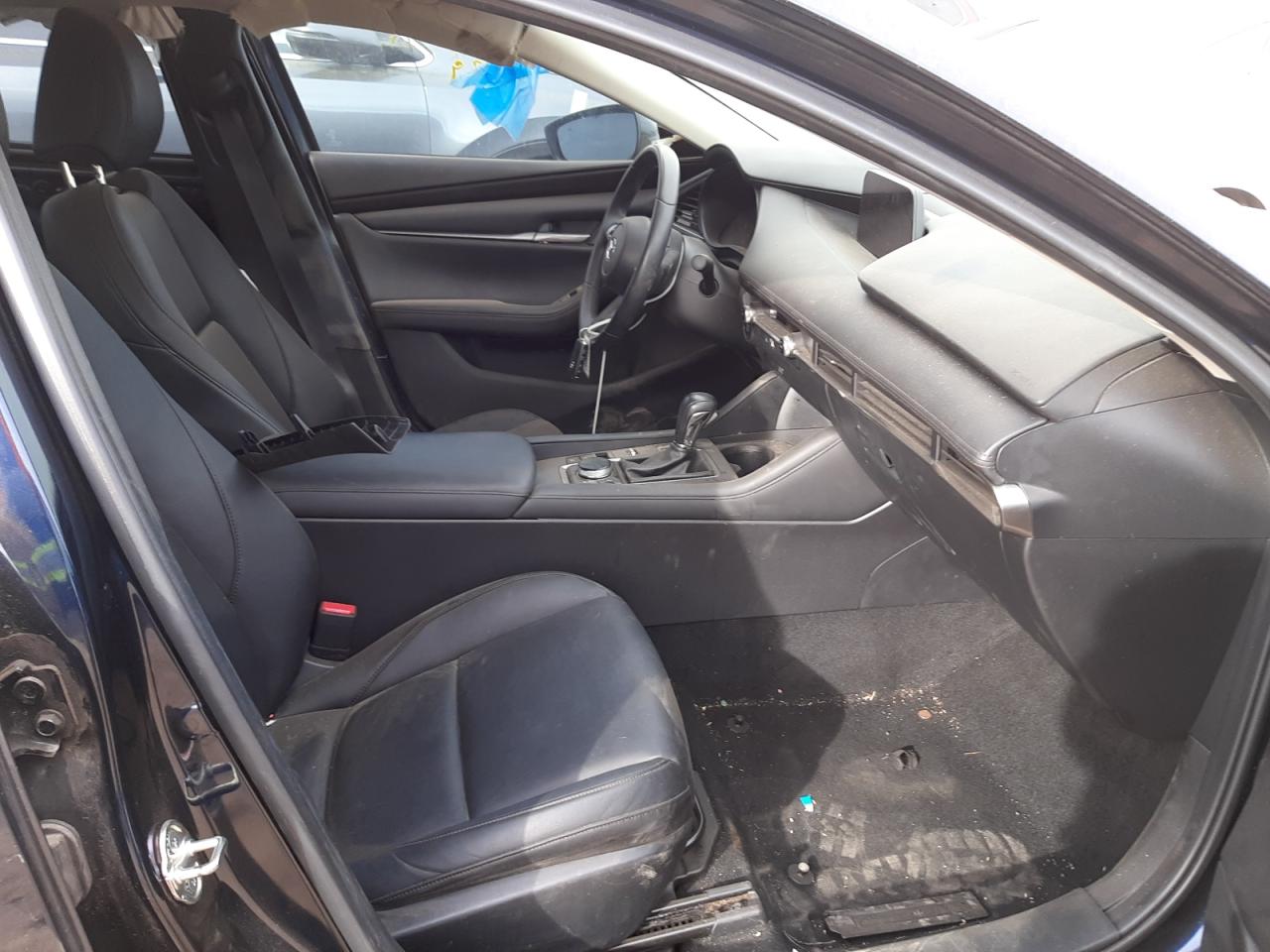 Photo 5 from auction – 2020 MAZDA 3 SELECT with VIN JM1BPACL0L1164489