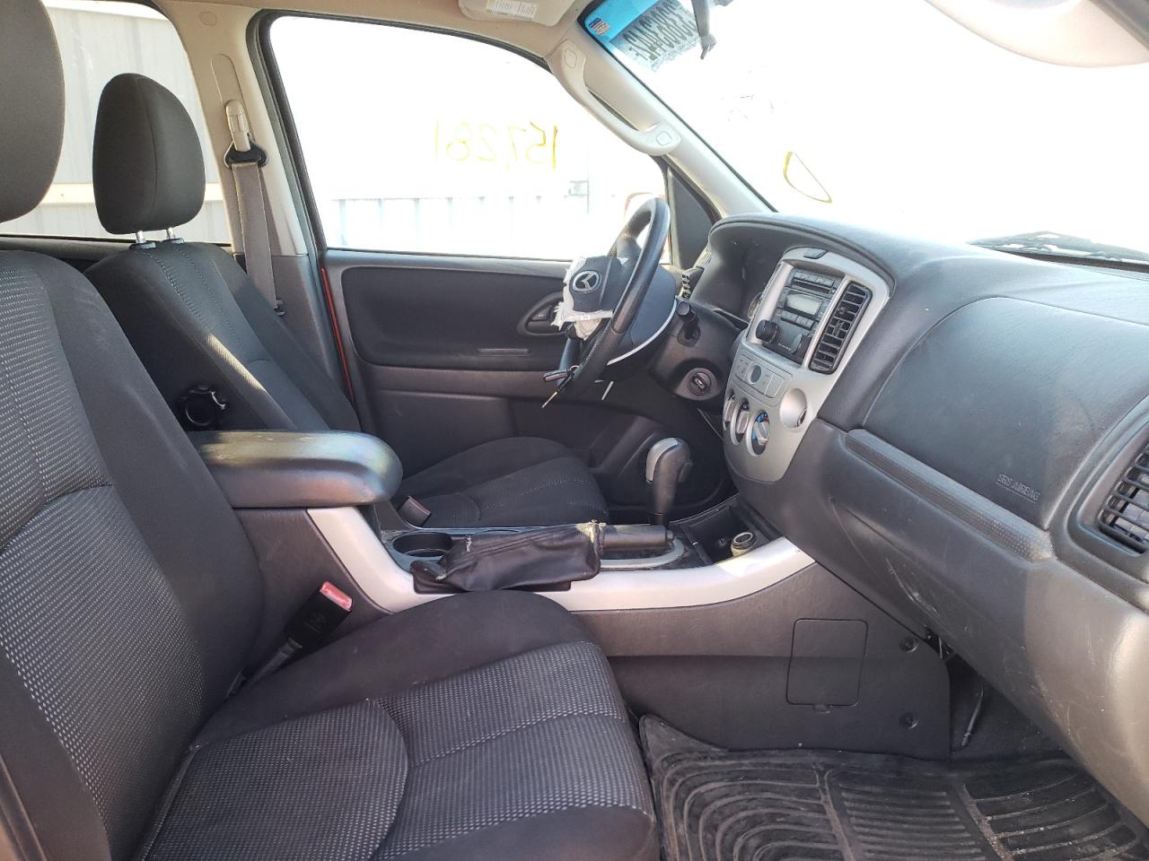 Photo 5 from auction – 2005 MAZDA TRIBUTE S with VIN 4F2YZ04125KM64804