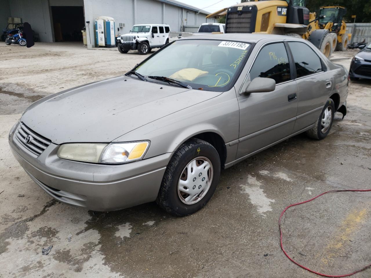 Photo 2 from auction – 1997 TOYOTA CAMRY with VIN 4T1BG22K4VU157251