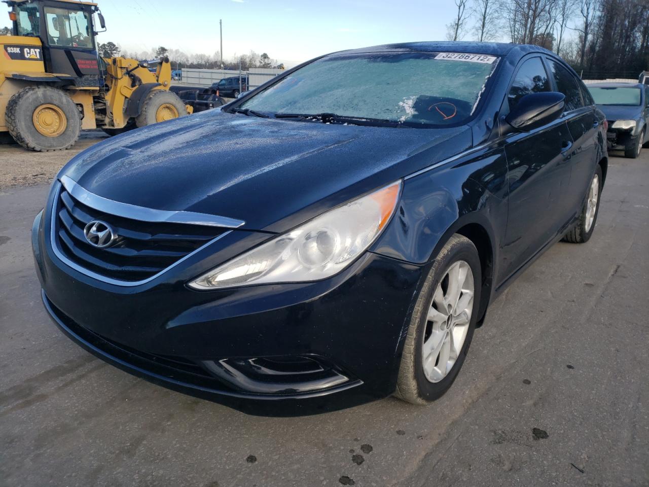 Photo 2 from auction – 2012 HYUNDAI SONATA GLS with VIN 5NPEB4AC3CH449177