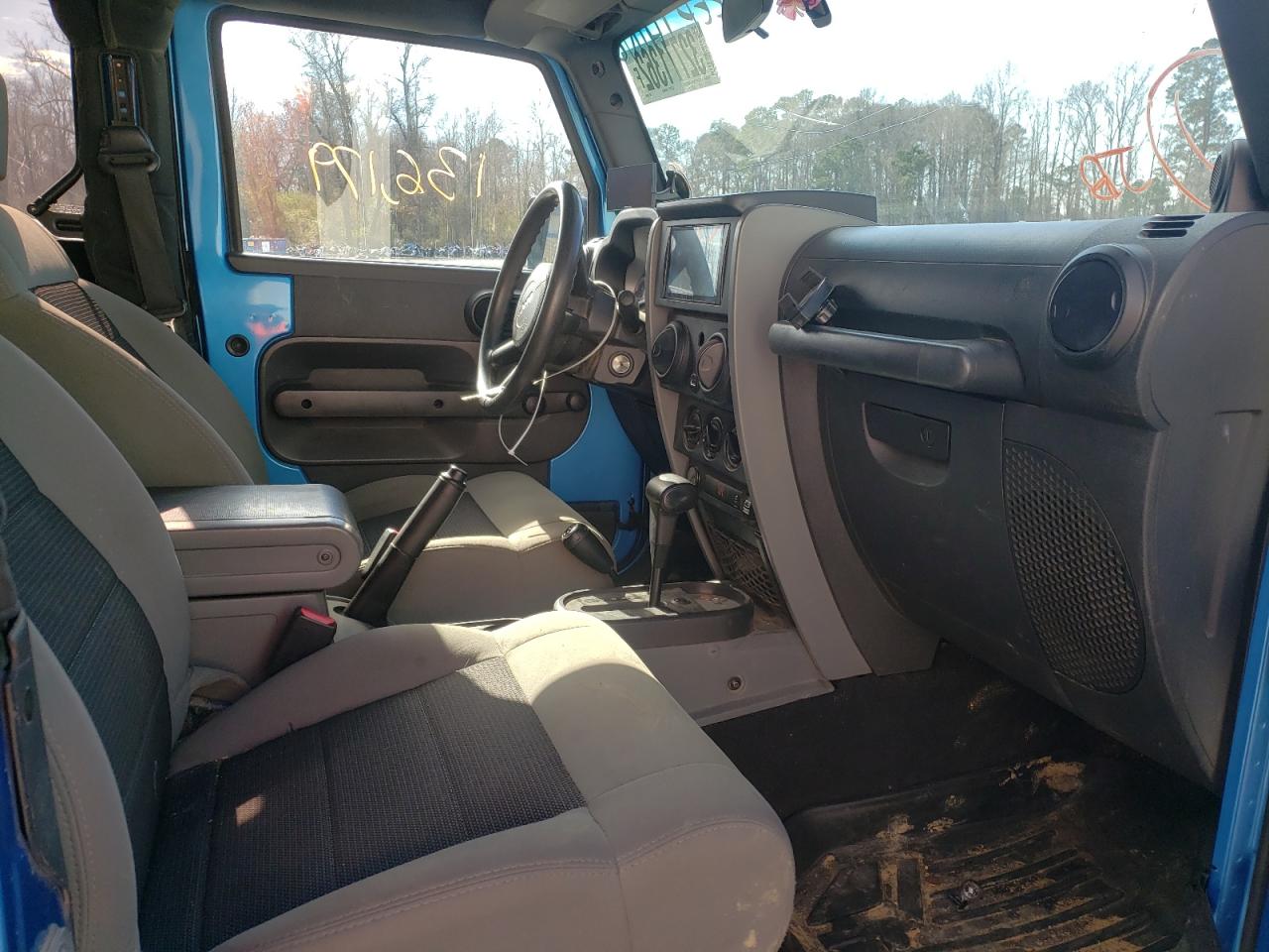 Photo 5 from auction – 2010 JEEP WRANGLER S with VIN 1J4AA2D17AL209150