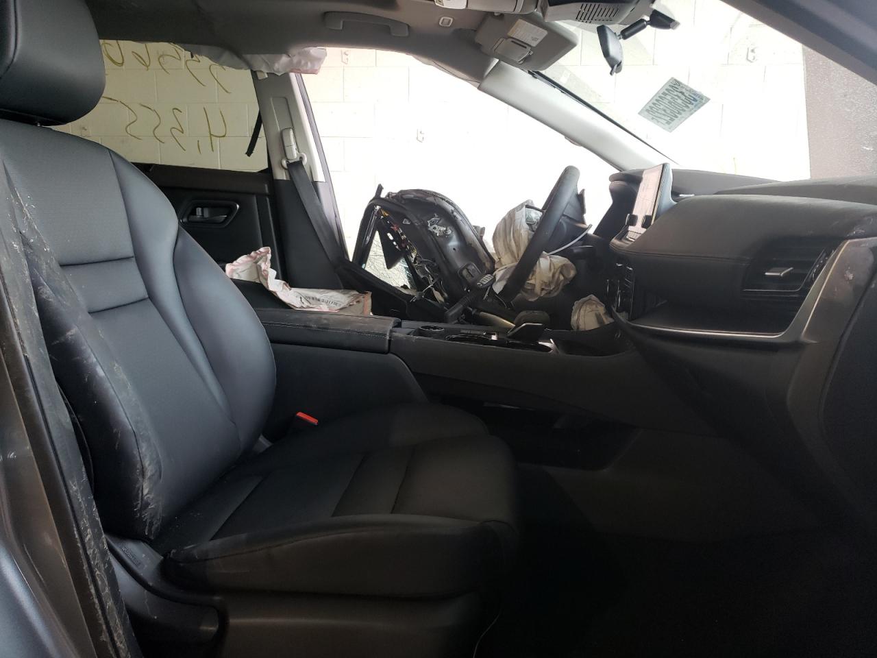 Photo 5 from auction – 2021 NISSAN ROGUE SV with VIN 5N1AT3BB5MC799608