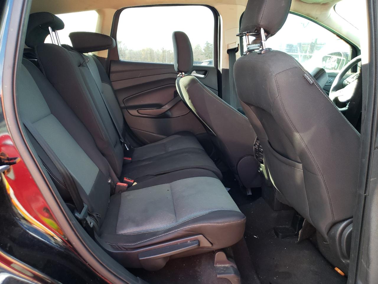 Photo 6 from auction – 2018 FORD ESCAPE SE with VIN 1FMCU0GD4JUB58759