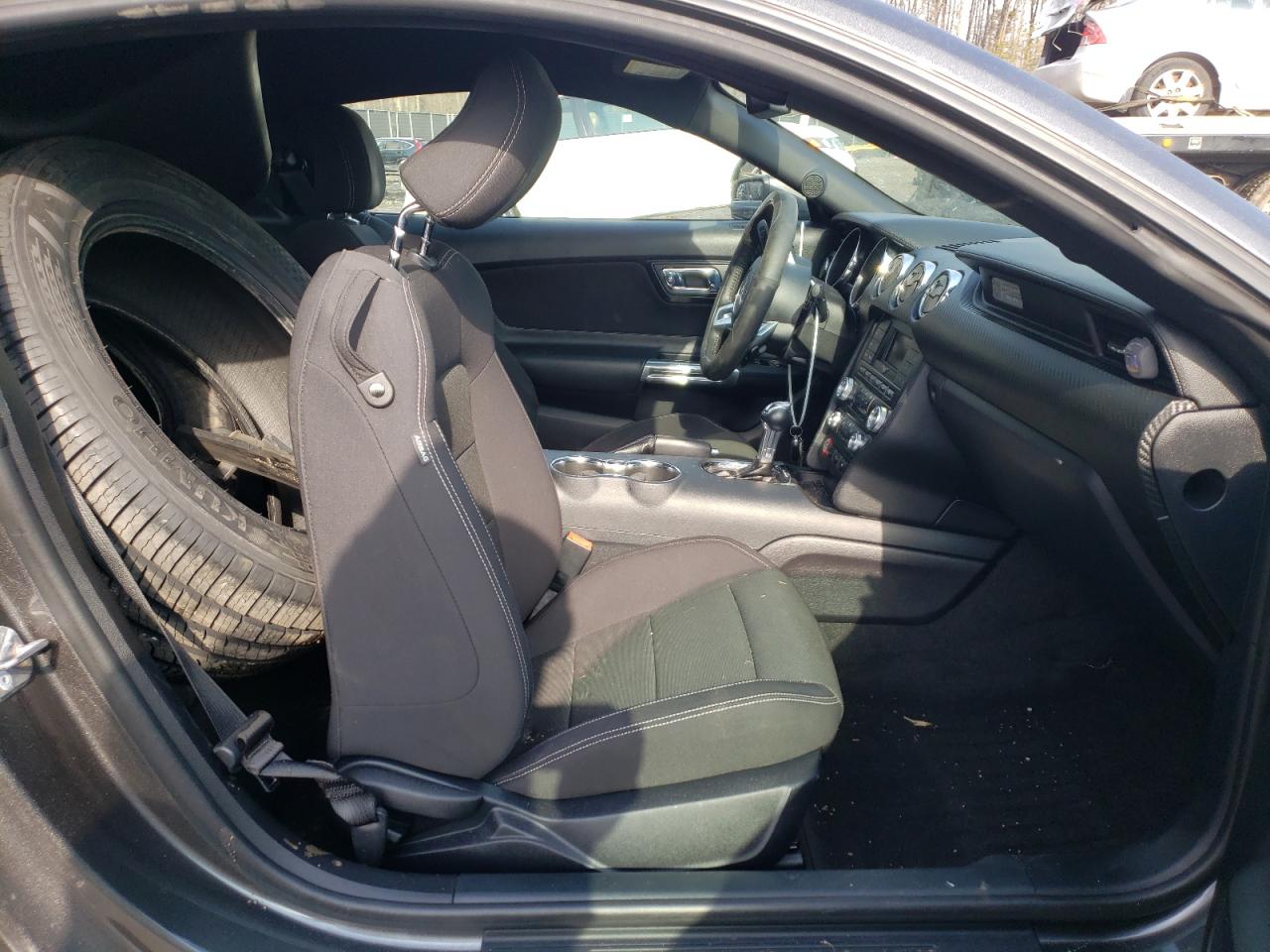 Photo 5 from auction – 2015 FORD MUSTANG with VIN 1FA6P8AM2F5378165