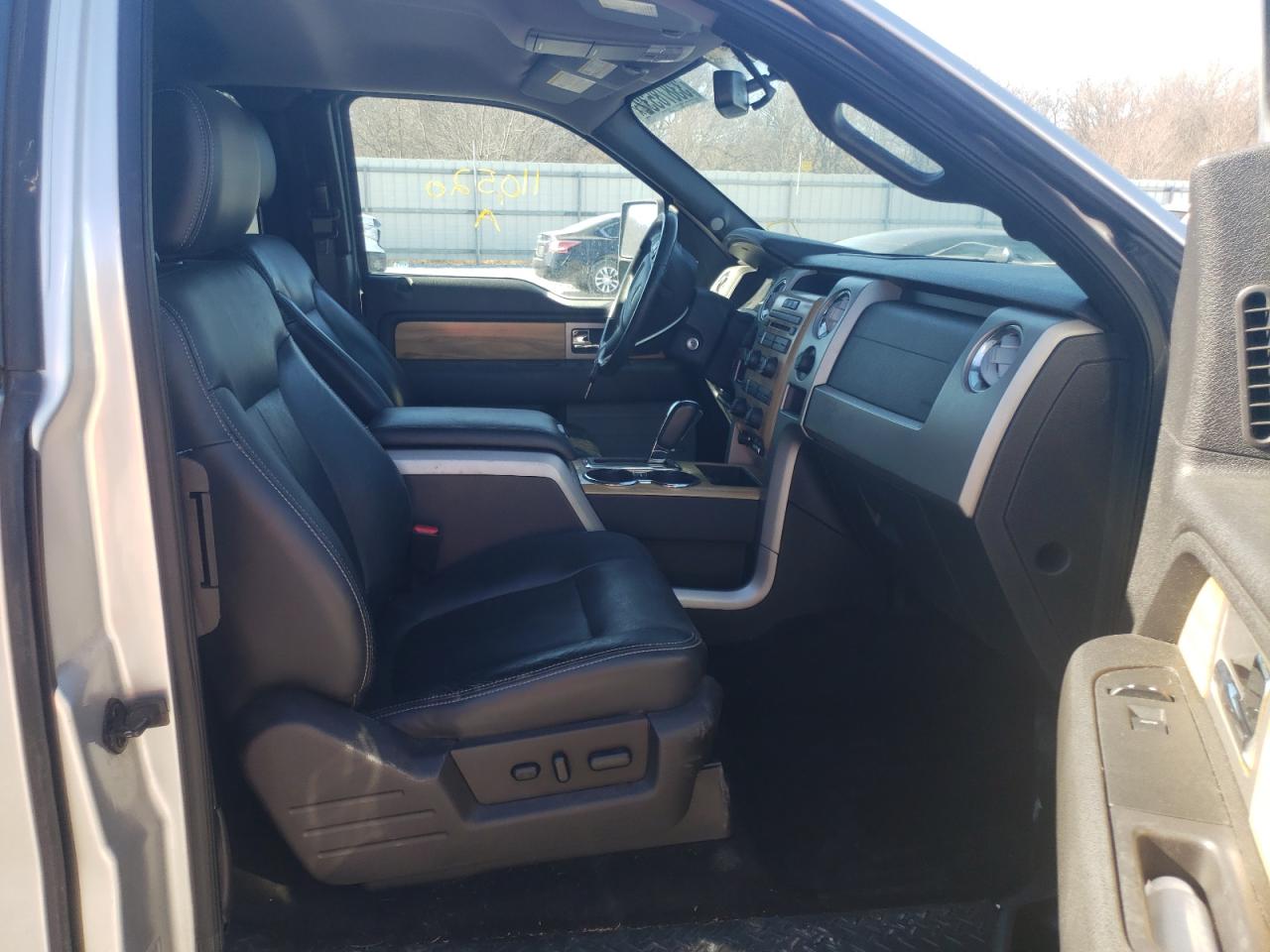 Photo 5 from auction – 2011 FORD F150 SUPER with VIN 1FTFX1EF0BFA12996
