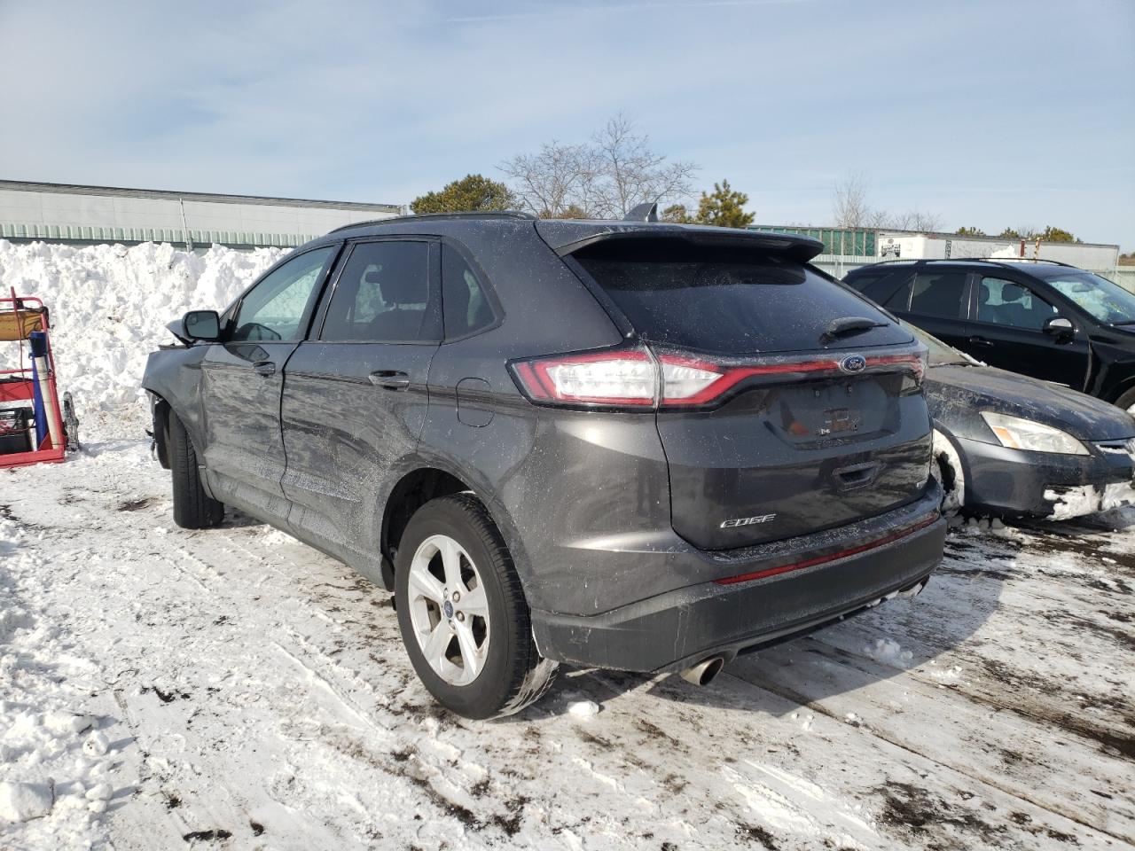 Photo 3 from auction – 2017 FORD EDGE SE with VIN 2FMPK4G90HBB77321