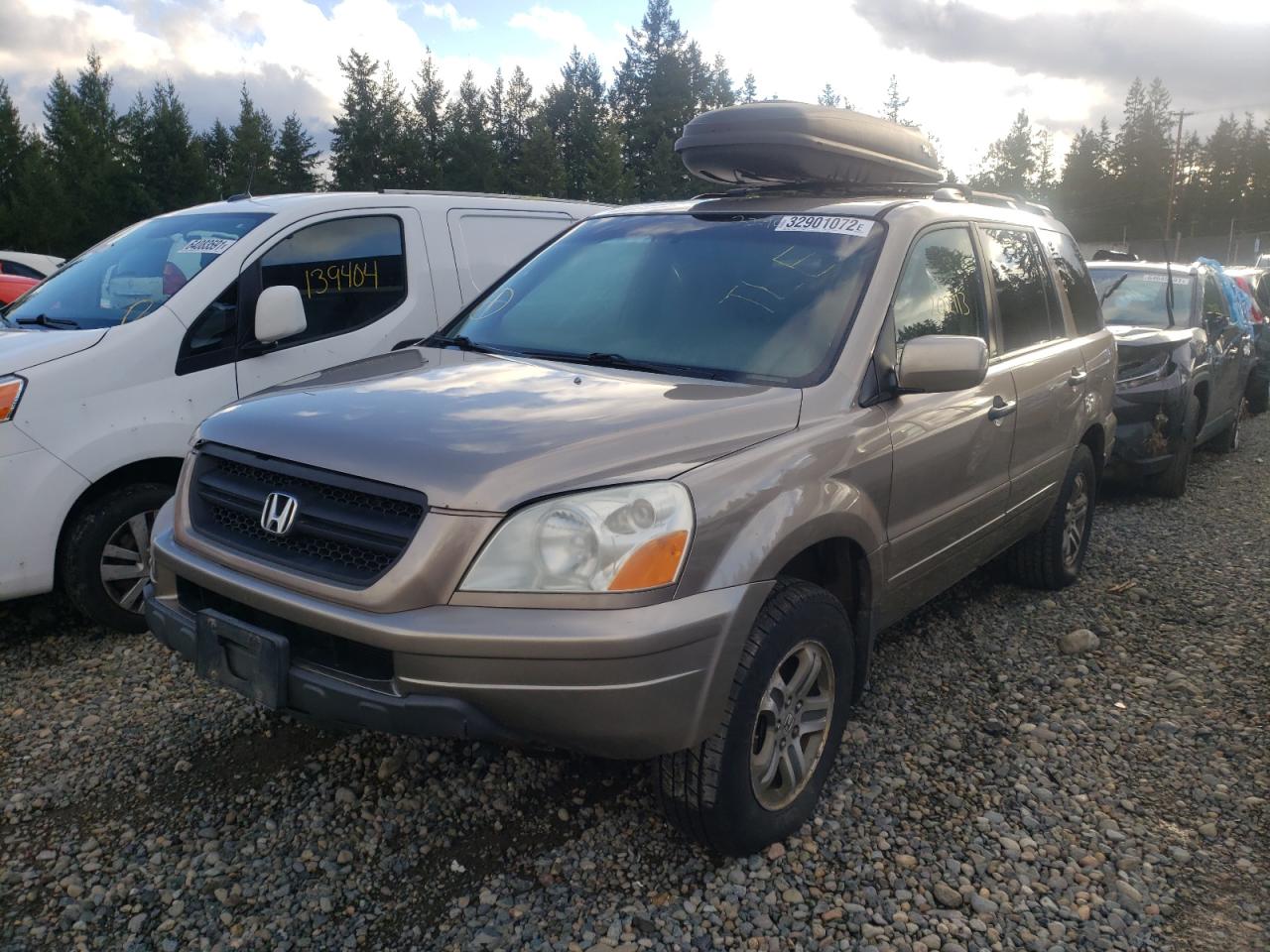 Photo 2 from auction – 2005 HONDA PILOT EXL with VIN 5FNYF186X5B021849