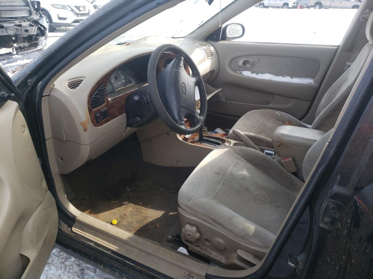 Photo 5 from auction – 2001 KIA SEPHIA BAS with VIN KNAFB121215069774