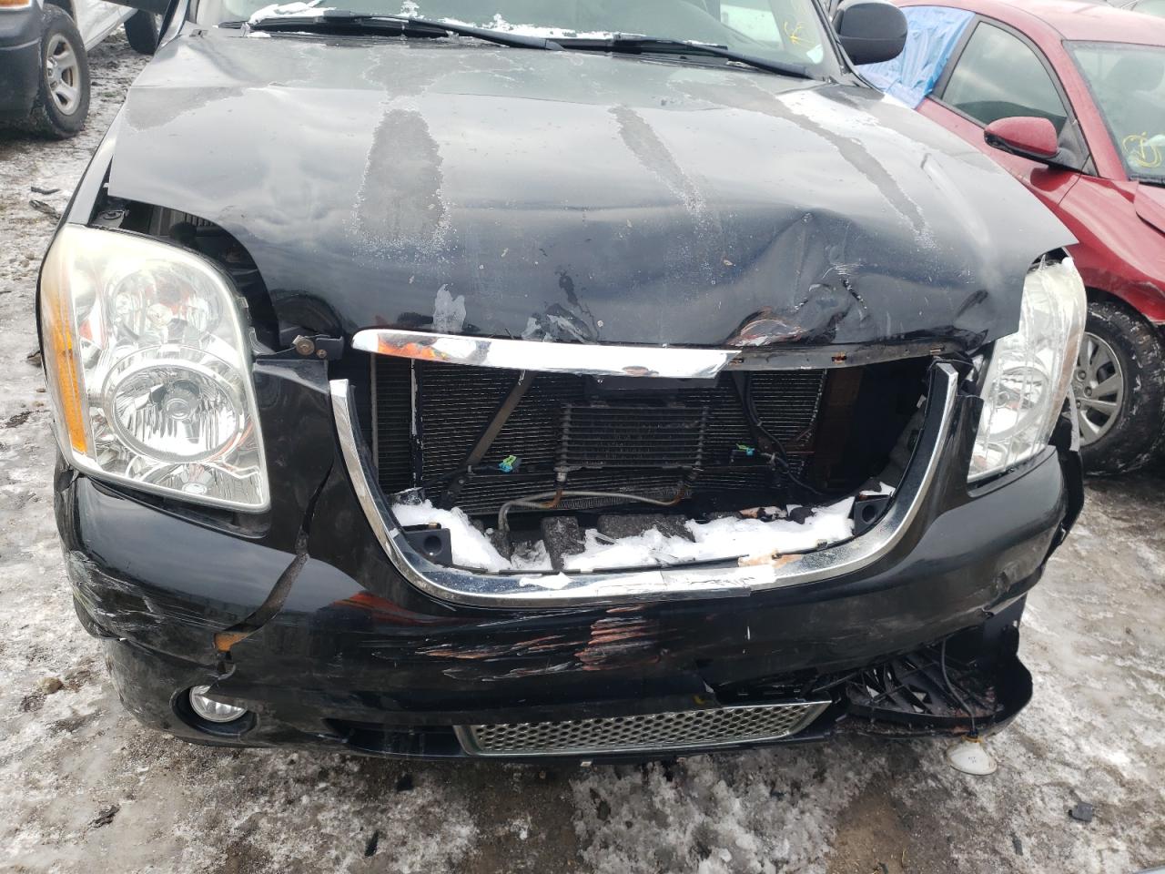 Photo 9 from auction – 2007 GMC YUKON with VIN 1GKFK13047J135836