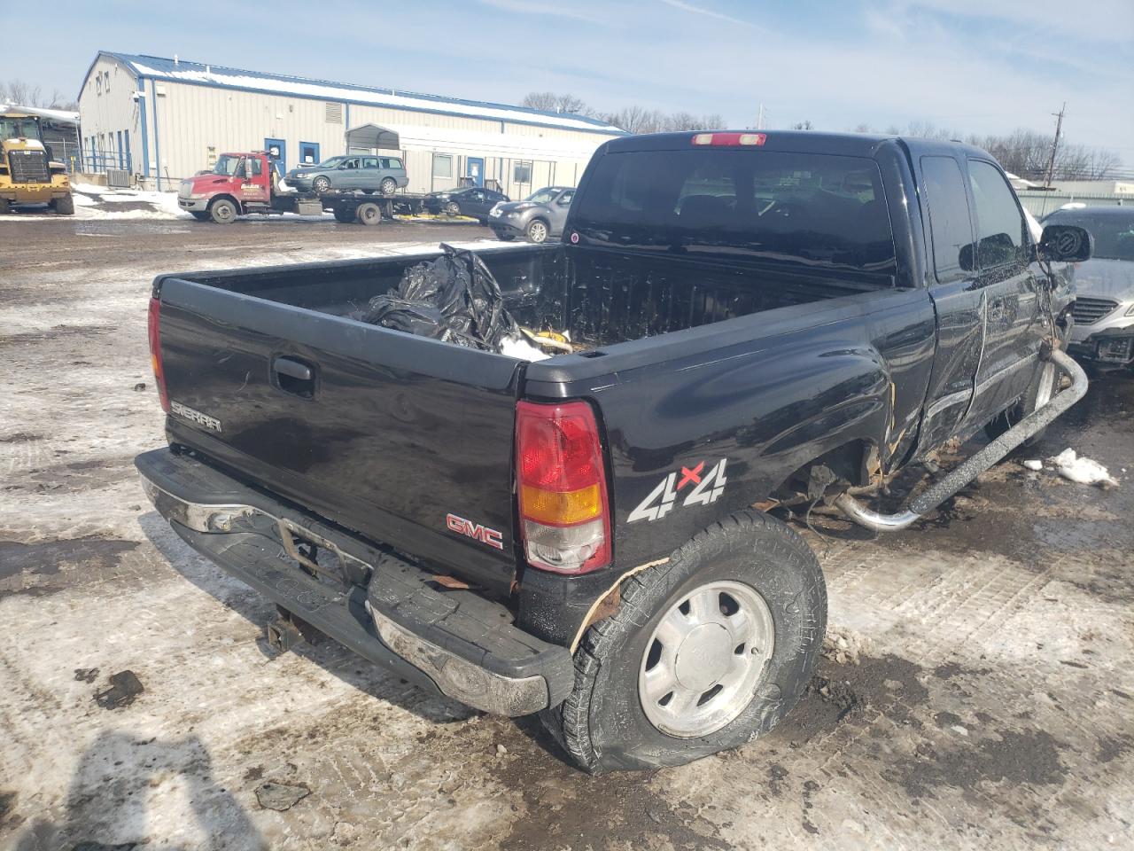 Photo 4 from auction – 2003 GMC NEW SIERRA with VIN 2GTEK19T231249136