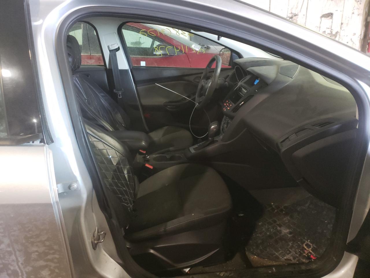 Photo 5 from auction – 2012 FORD FOCUS SE with VIN 1FAHP3F2XCL163854